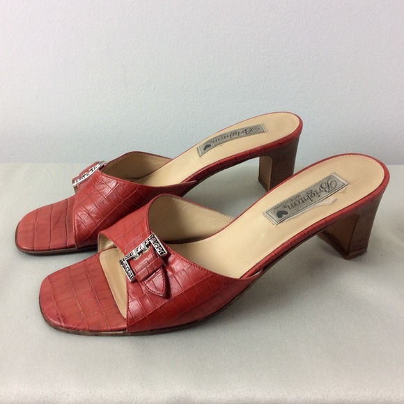 Brighton Red Leather Slip On Heels/Sandals 9.5M - Picture 3 of 8